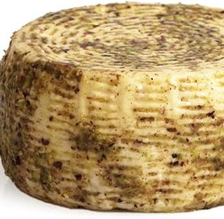 Сыр с фисташками Сыр из козьего и овечьего молока Типичный сицилийский 450 г Выдержан в тесте с оливковым маслом и фисташками