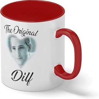 Оригинальная кофейная кружка с изображением Карлайла Каллена, рекламирующая «Сумерки», белая, с красным ободком и ручкой.