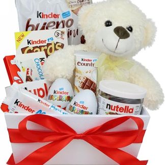 Kinder Surprise - корзина конфет с плюшевым мишкой - набор конфет в подарок ребенку - детский праздник - шоколадные конфеты - Kinder Bueno, открытки Kinder, Nutella, яйцо-сюрприз