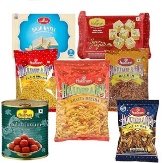 Рождественская подарочная корзина со сладостями и намкином от GEMERIC - тщательно отобранные сладости и намкин от Халдирама - Соан Папди - Гулаб Джамун, Каджу Катли, Алоо Бхуджия, Кхатта Мита и все в одном Намкин